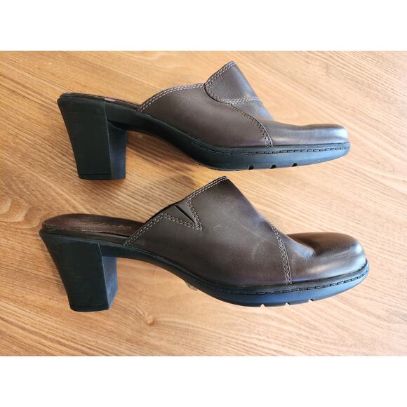 CLARKS Bendables Brown Leather Upper Mules Slip On Size 7M - Picture 3 of 9